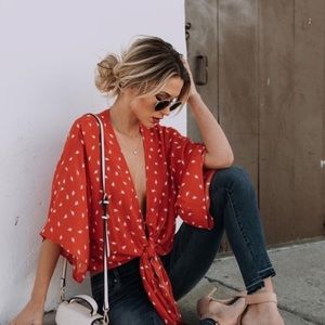 Falling flowers tie top in red